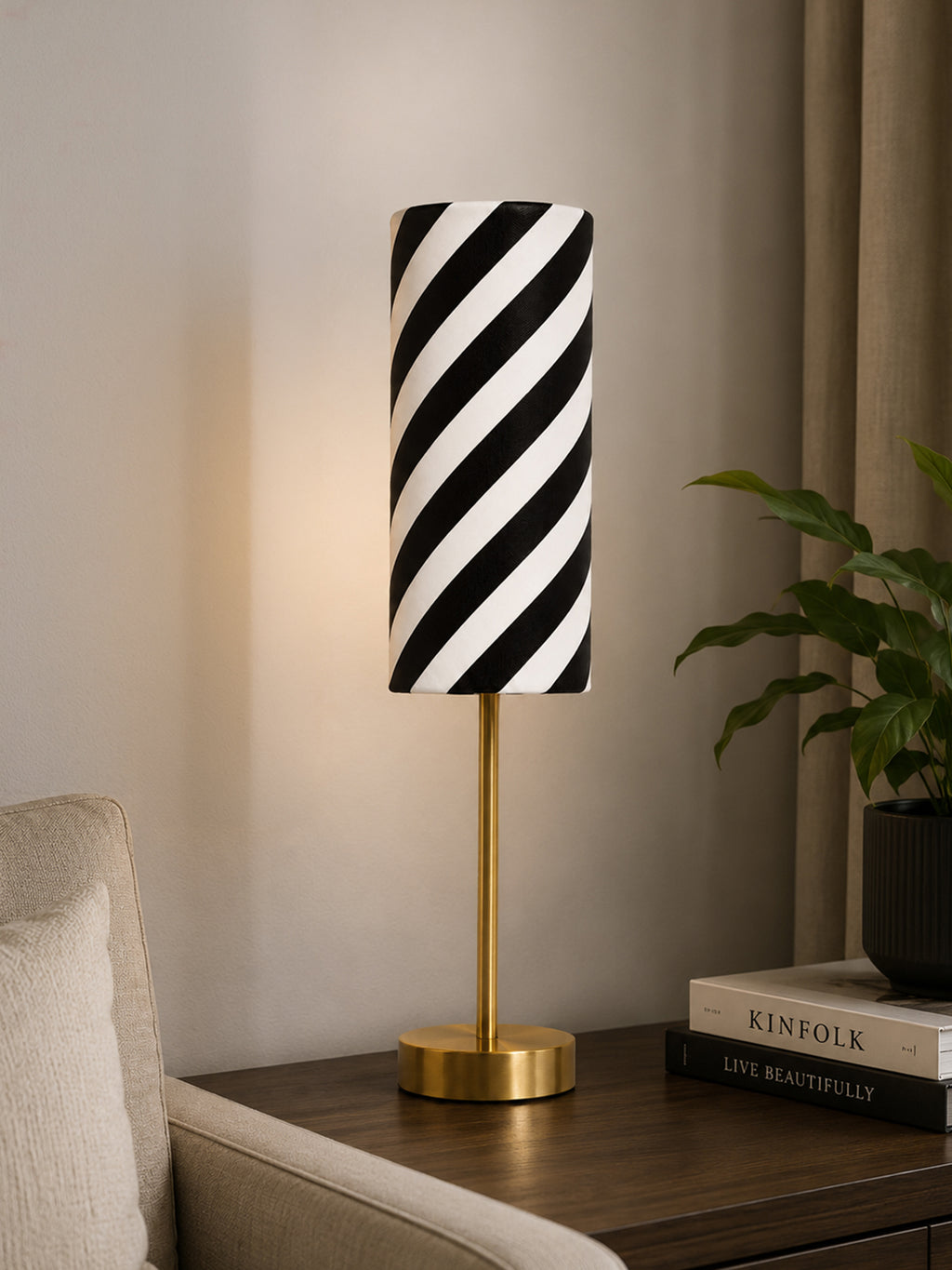 Oblique Stripe Column on Poise Stand