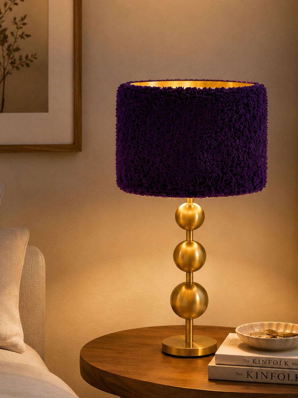 Amethyst Cloud on Éclat Stand